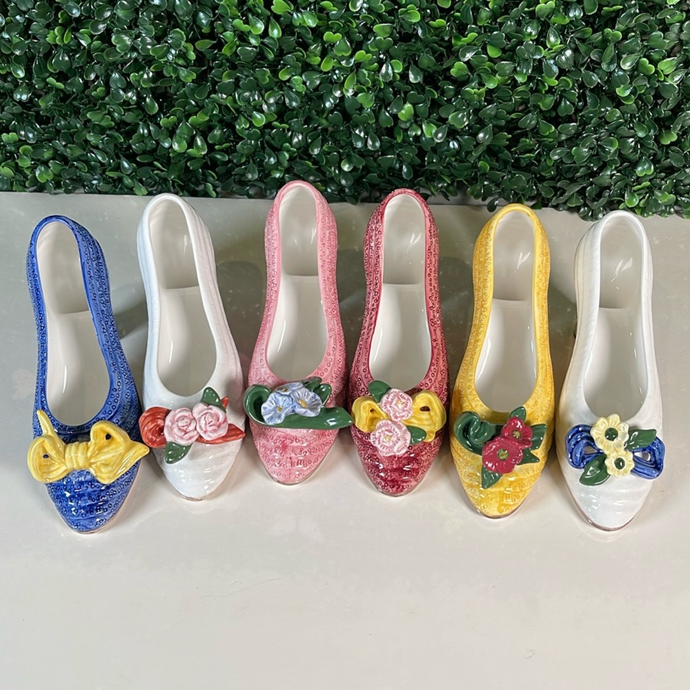 Seymour‎ Mann Hand Painted Italian Porcelain Shoe Bundle of 6 pieces.